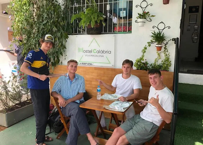 Hostel Calabria Na Vila Madalena Junto A Alegria Da Vila São Paulo